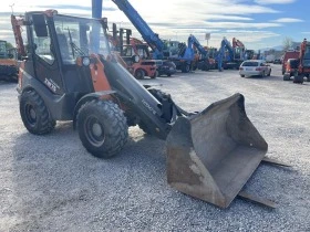 Челен товарач Hitachi ZW 75, снимка 15