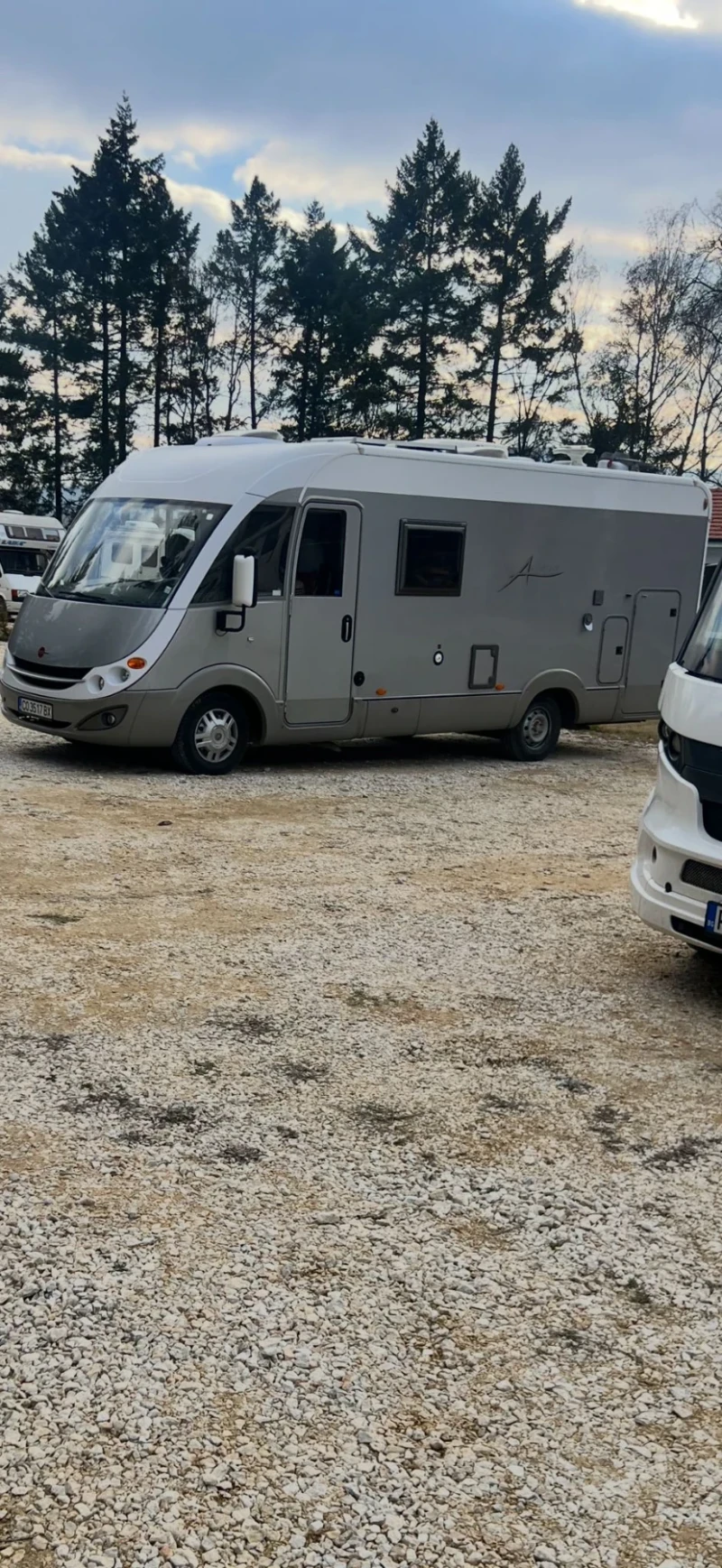 Кемпер Burstner Aviano 675, снимка 2 - Каравани и кемпери - 52714874