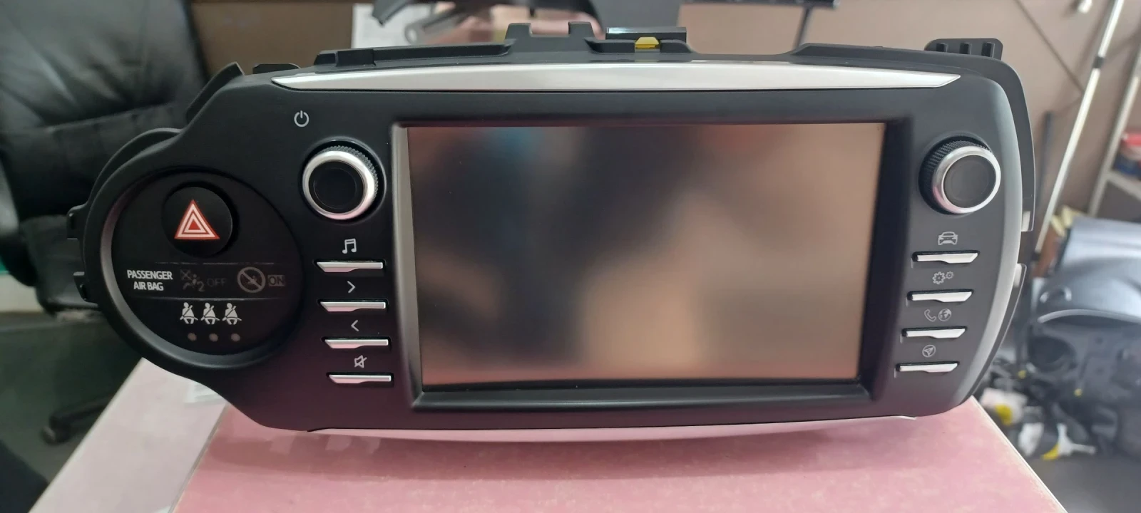 Навигация за toyota yaris 2019