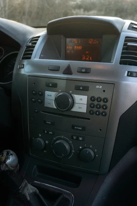 Opel Zafira 1.9 CDTI, снимка 9