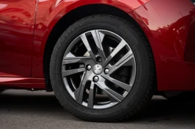 Peugeot 208 1.2 puretech active, снимка 6