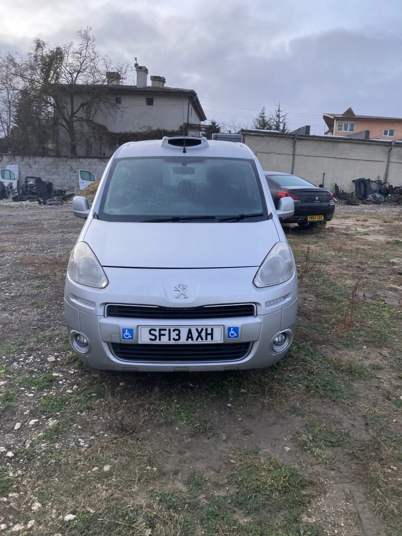 Peugeot Partner 1.6 E-HDI инвалиден, снимка 5 - Автомобили и джипове - 48280347