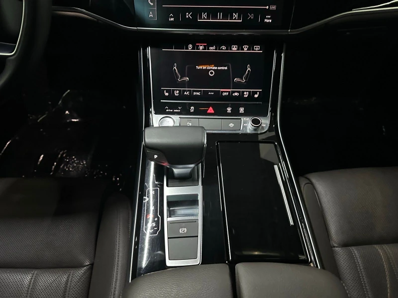 Audi A8 * 3.0T * Keyless * Heads-Up * АВТО КРЕДИТ, снимка 14 - Автомобили и джипове - 49549888