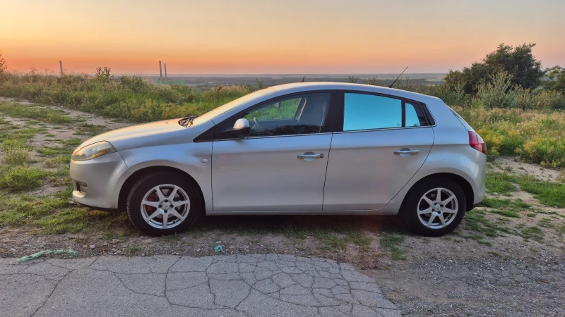 Fiat Bravo 1.9 multijet, снимка 6 - Автомобили и джипове - 52280297