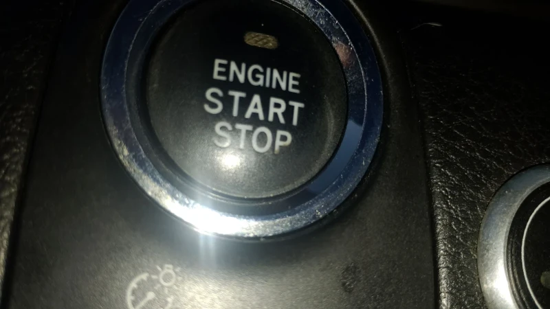 Subaru Impreza 2.0 автомат газ, снимка 6 - Автомобили и джипове - 52682497