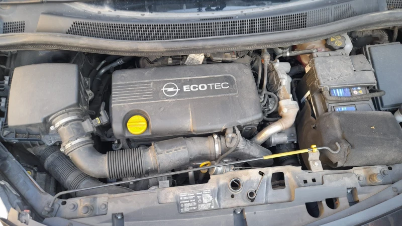 Opel Meriva 1.7 CDTI , снимка 12 - Автомобили и джипове - 52698380