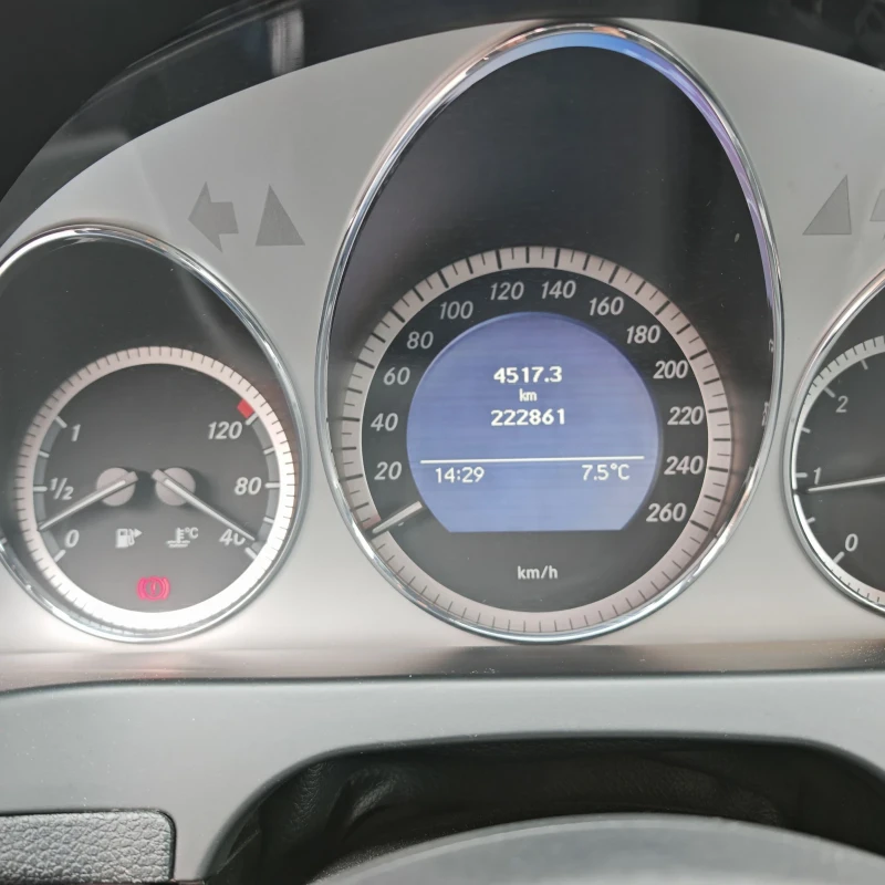 Mercedes-Benz C 220 2.2cdi АMG 170к.Двигател646, снимка 13 - Автомобили и джипове - 52698374