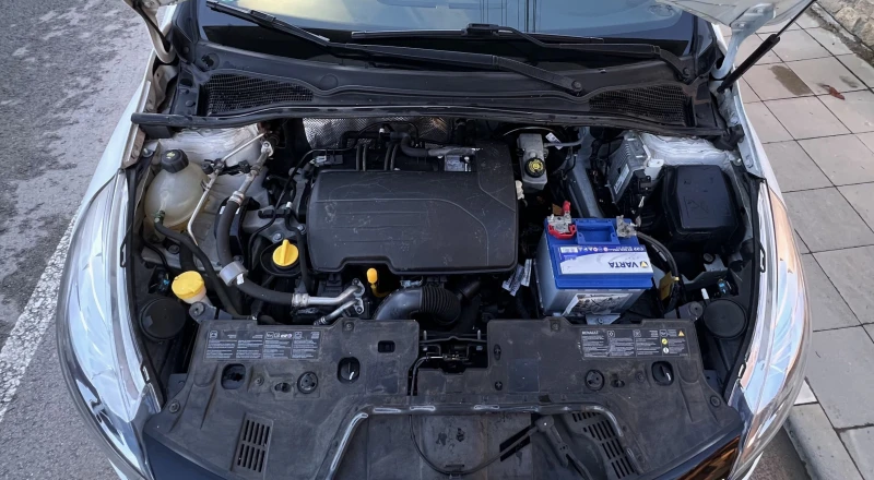 Renault Clio 1.2i 2015г, снимка 14 - Автомобили и джипове - 53525540