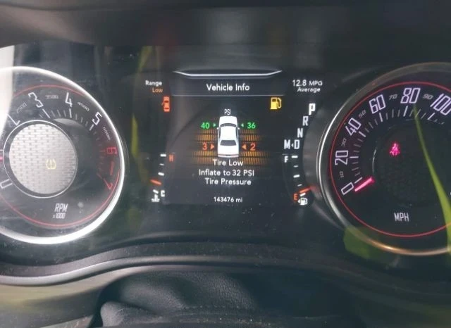 Dodge Challenger  - изображение 8