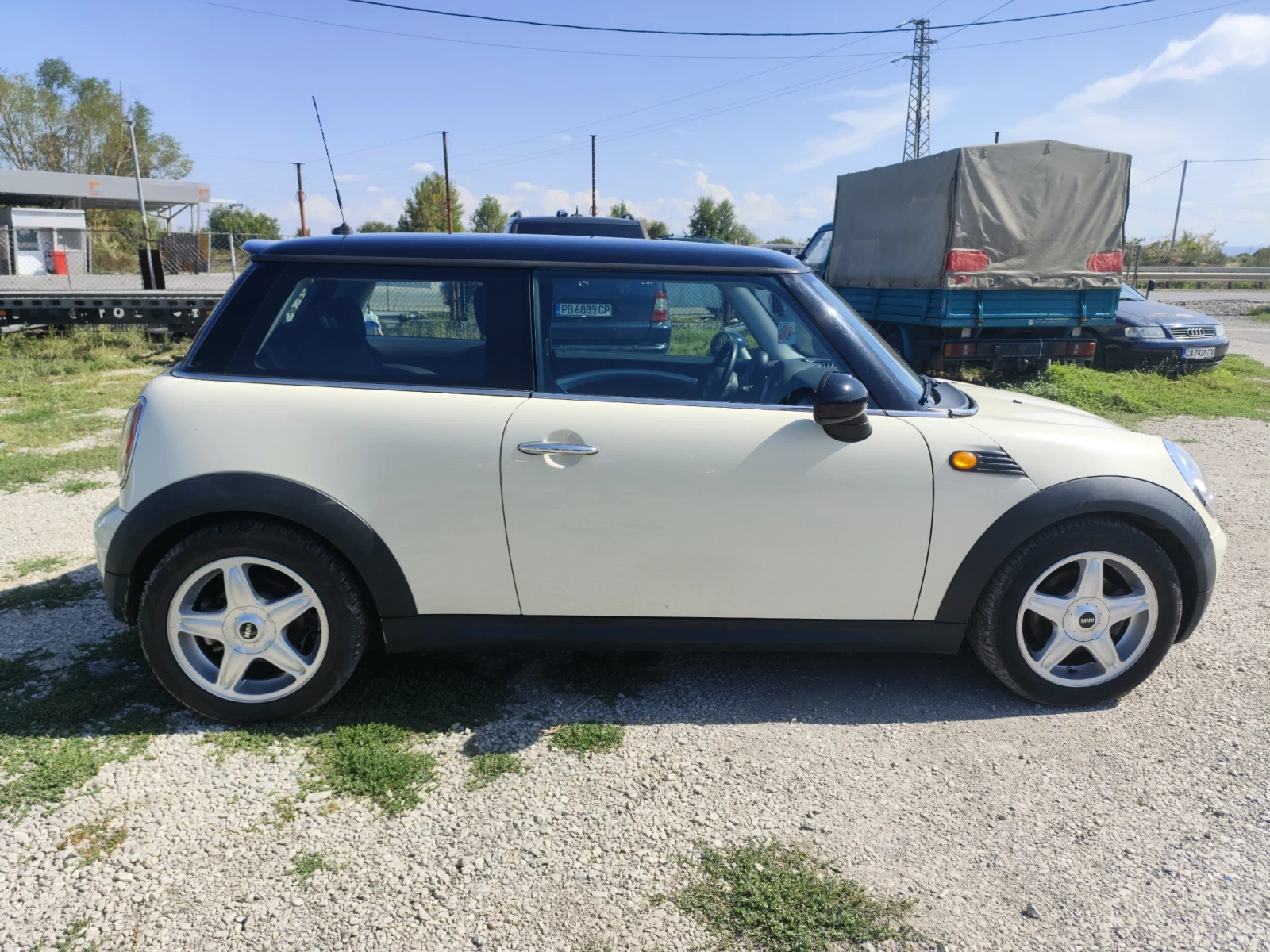 Mini Cooper 1.6/безин Газ - изображение 3