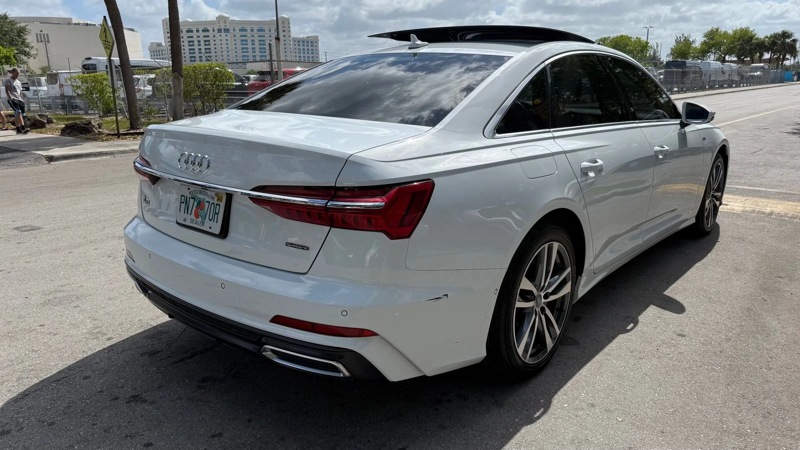 Audi A6 S-Line* B&O* PANO* Distronic* 360* MATRIX - изображение 6