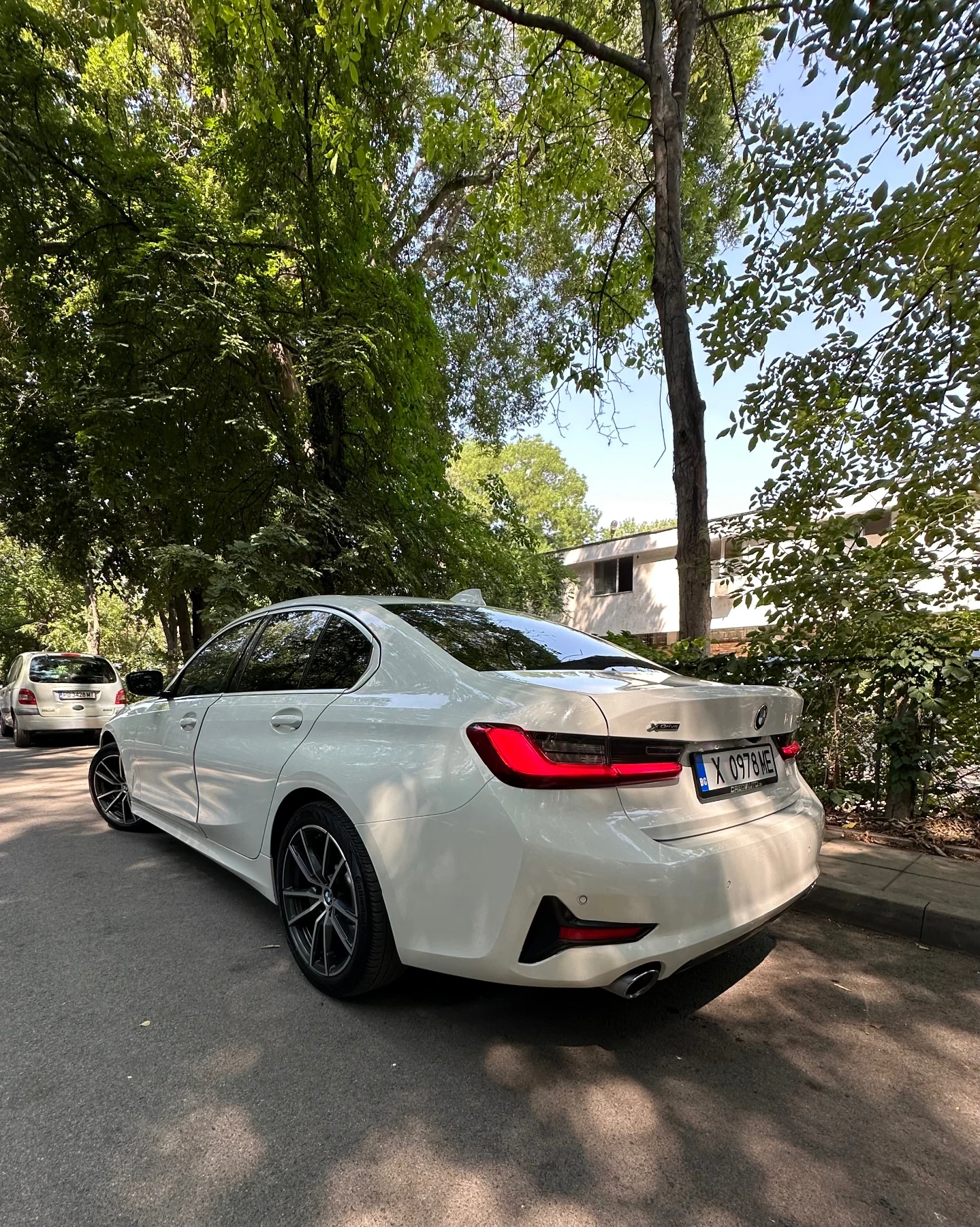 BMW 330 i XDrive Sport Line - изображение 8
