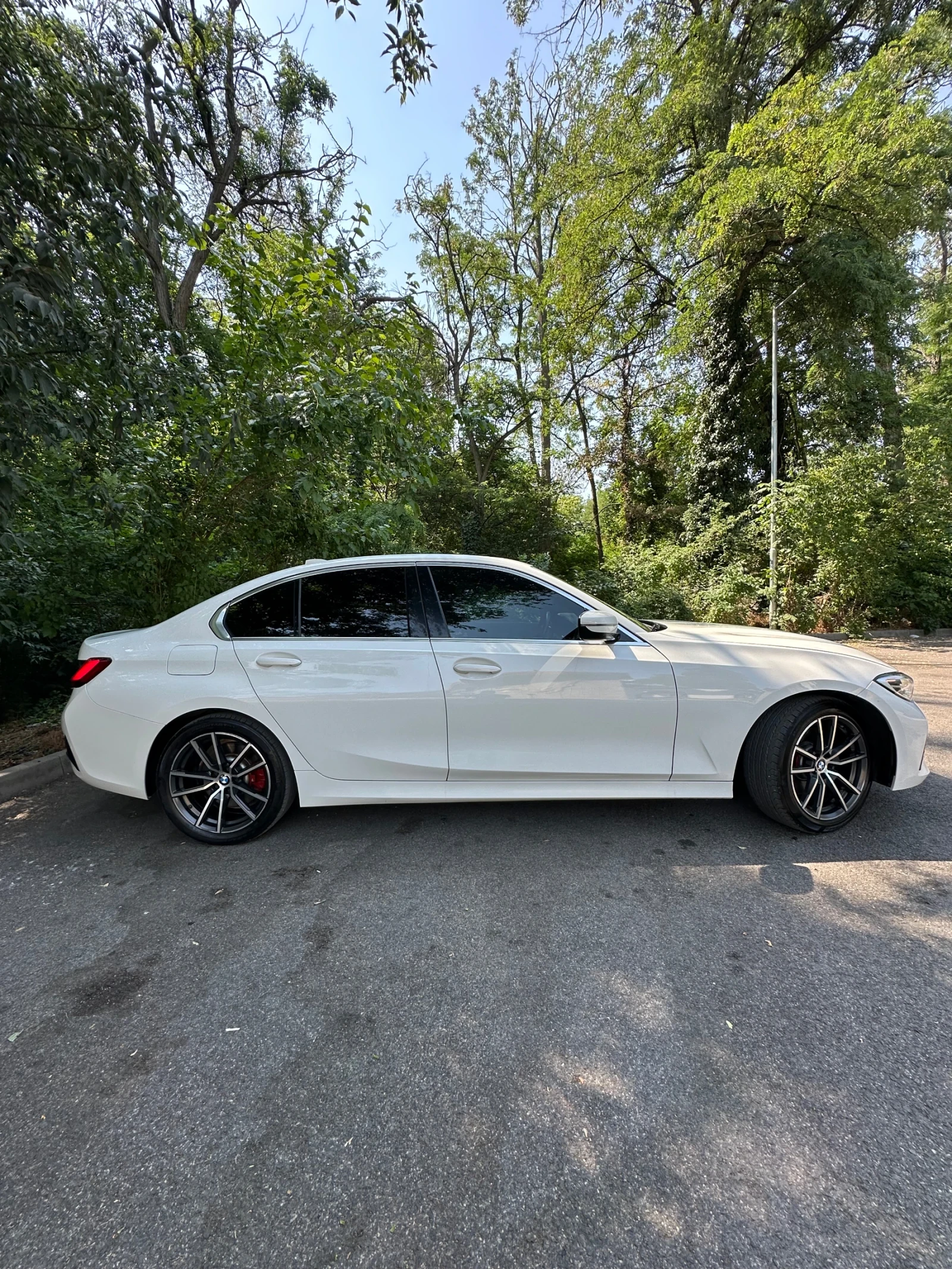 BMW 330 i XDrive Sport Line - изображение 5