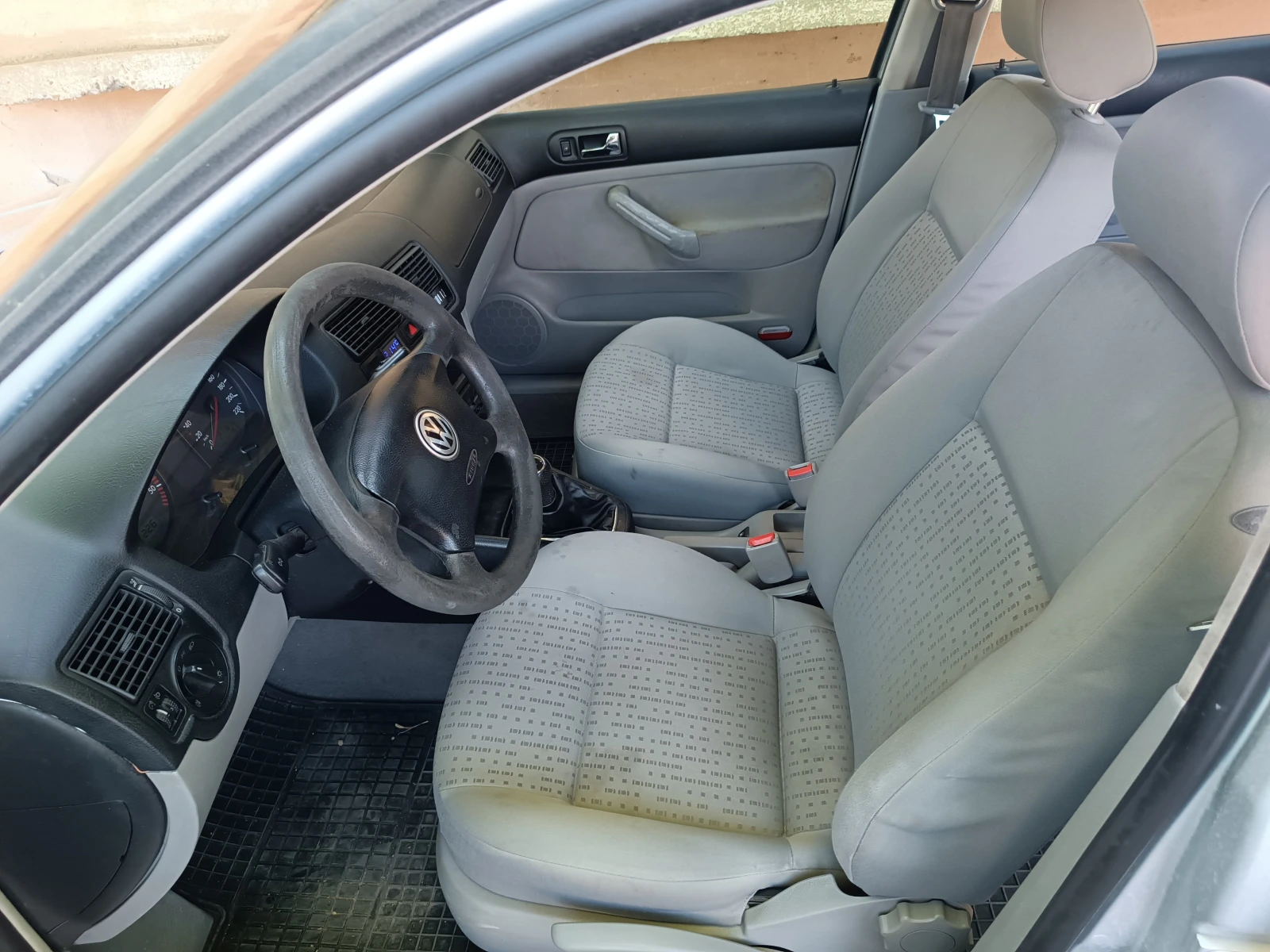VW Golf  - изображение 9