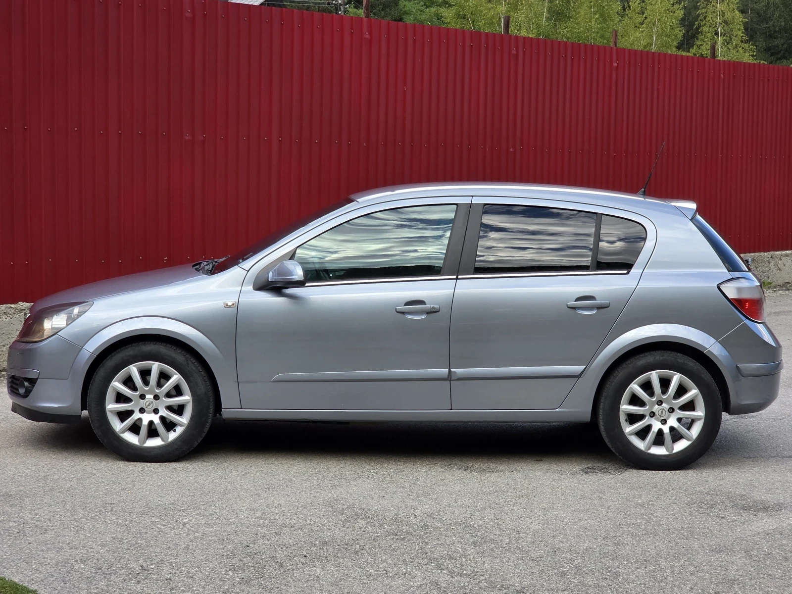 Opel Astra 1.6 Автоматик - изображение 4