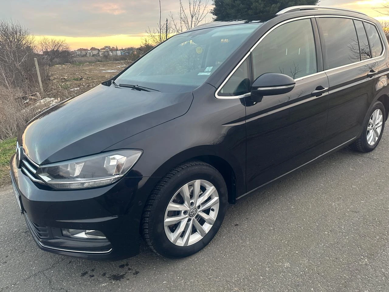 VW Touran 1.6D - изображение 4