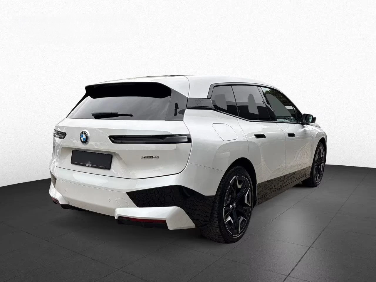 BMW iX Laser/AIR SUSPENSION/360/HK/Panorama + ГАРАНЦИЯ - изображение 3