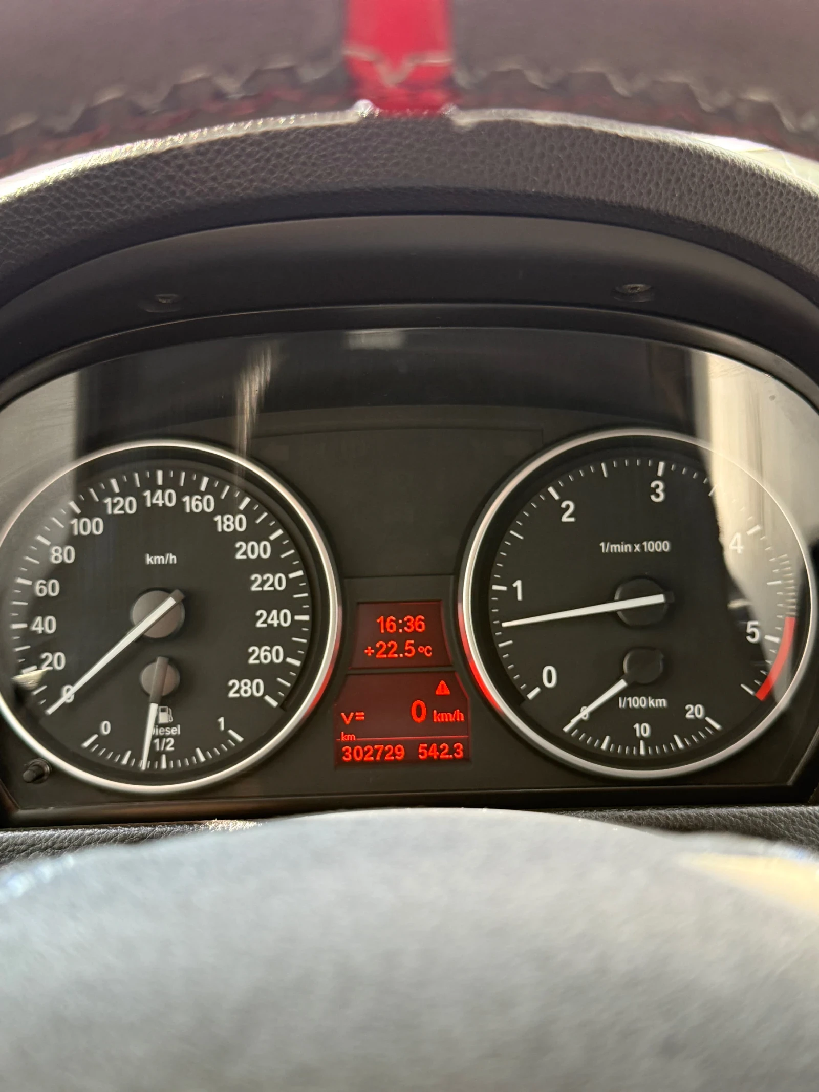 BMW 330  - изображение 10