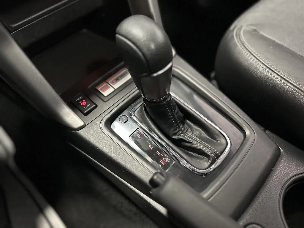 Subaru Forester 2.0XT* КАМЕРА* КОЖА* ПАНО* HARMAN* ПОДГРЕВ* МЪРТ.  - изображение 9