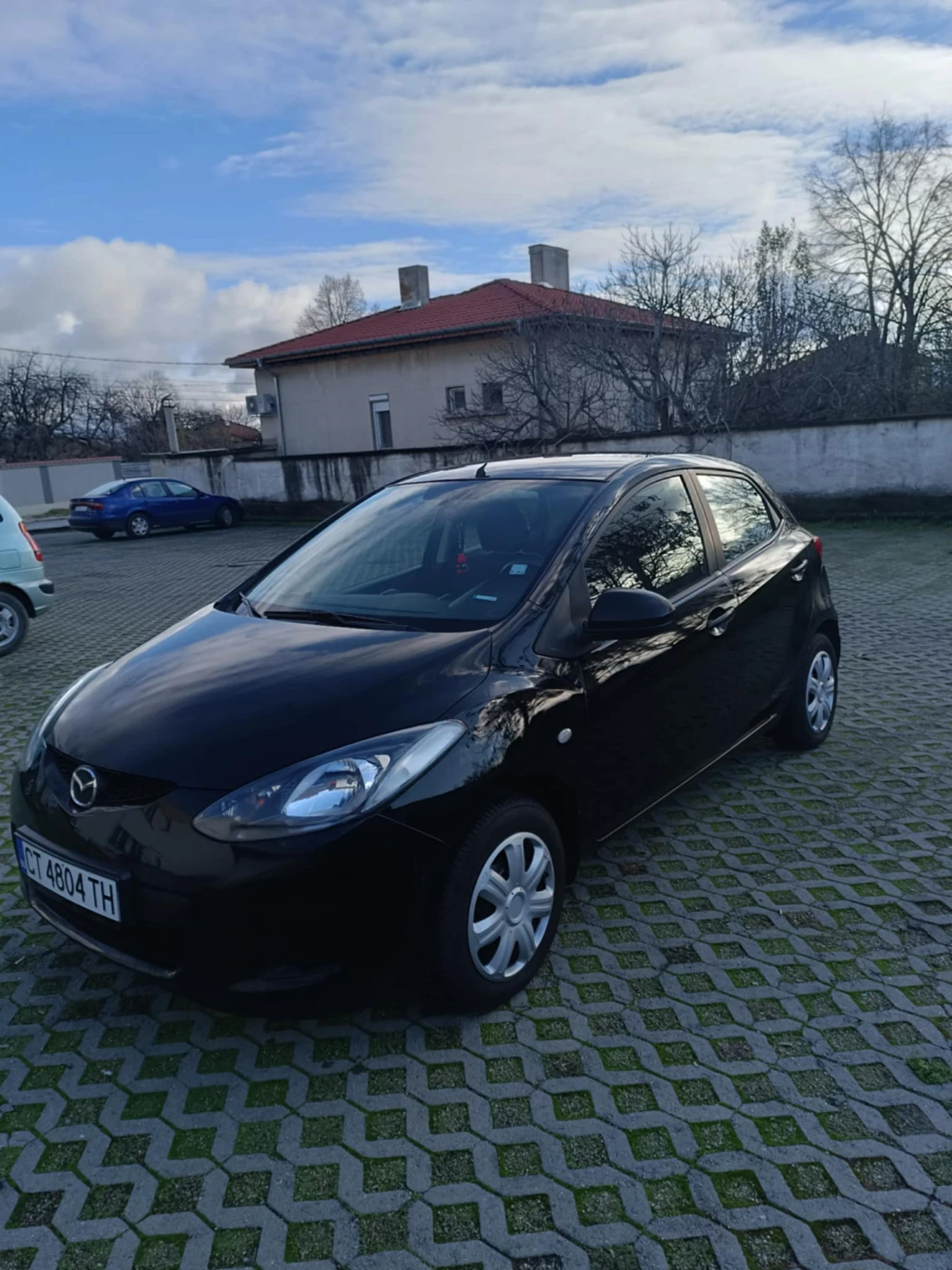 Mazda 2  - изображение 9