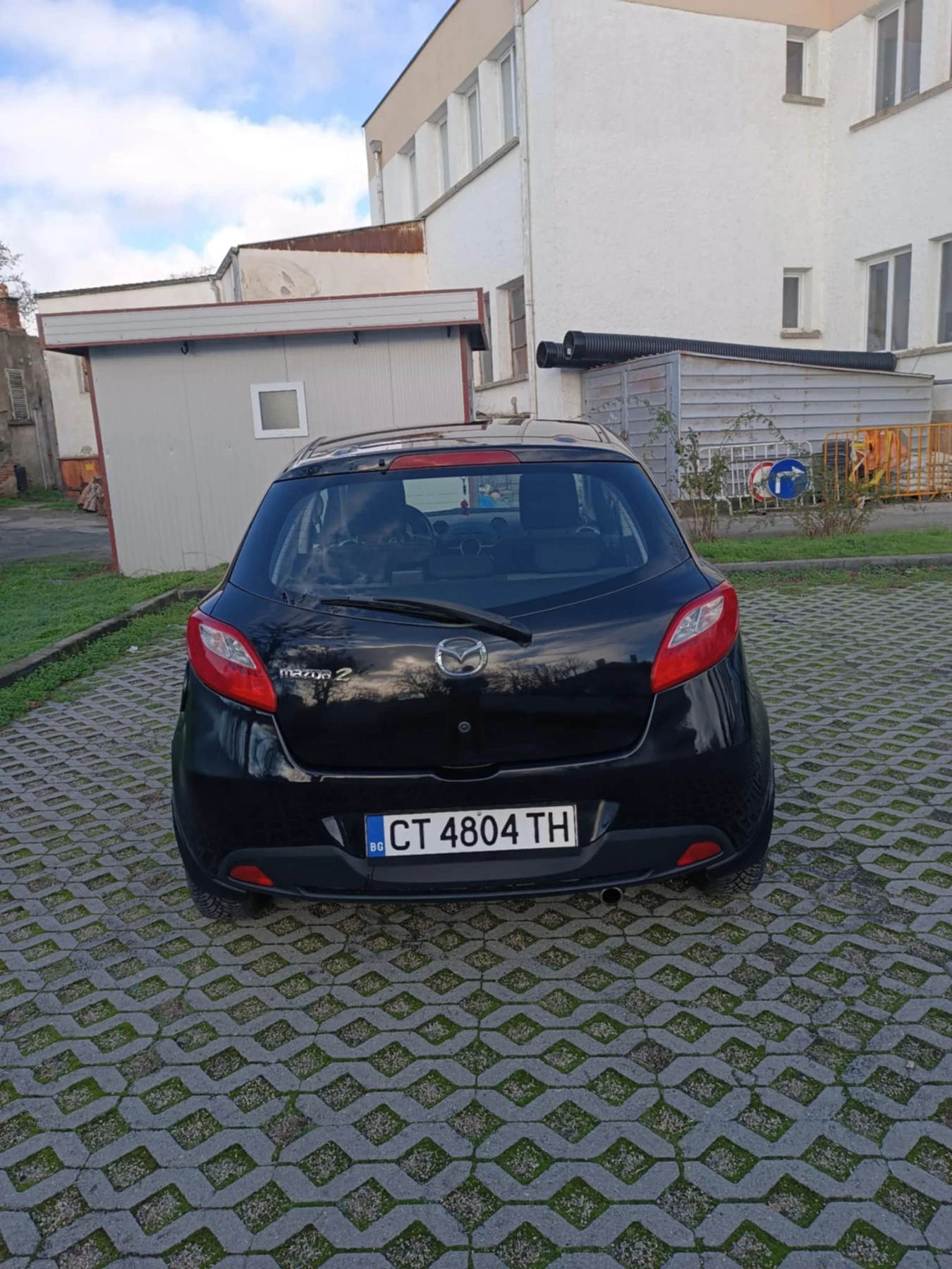 Mazda 2  - изображение 6
