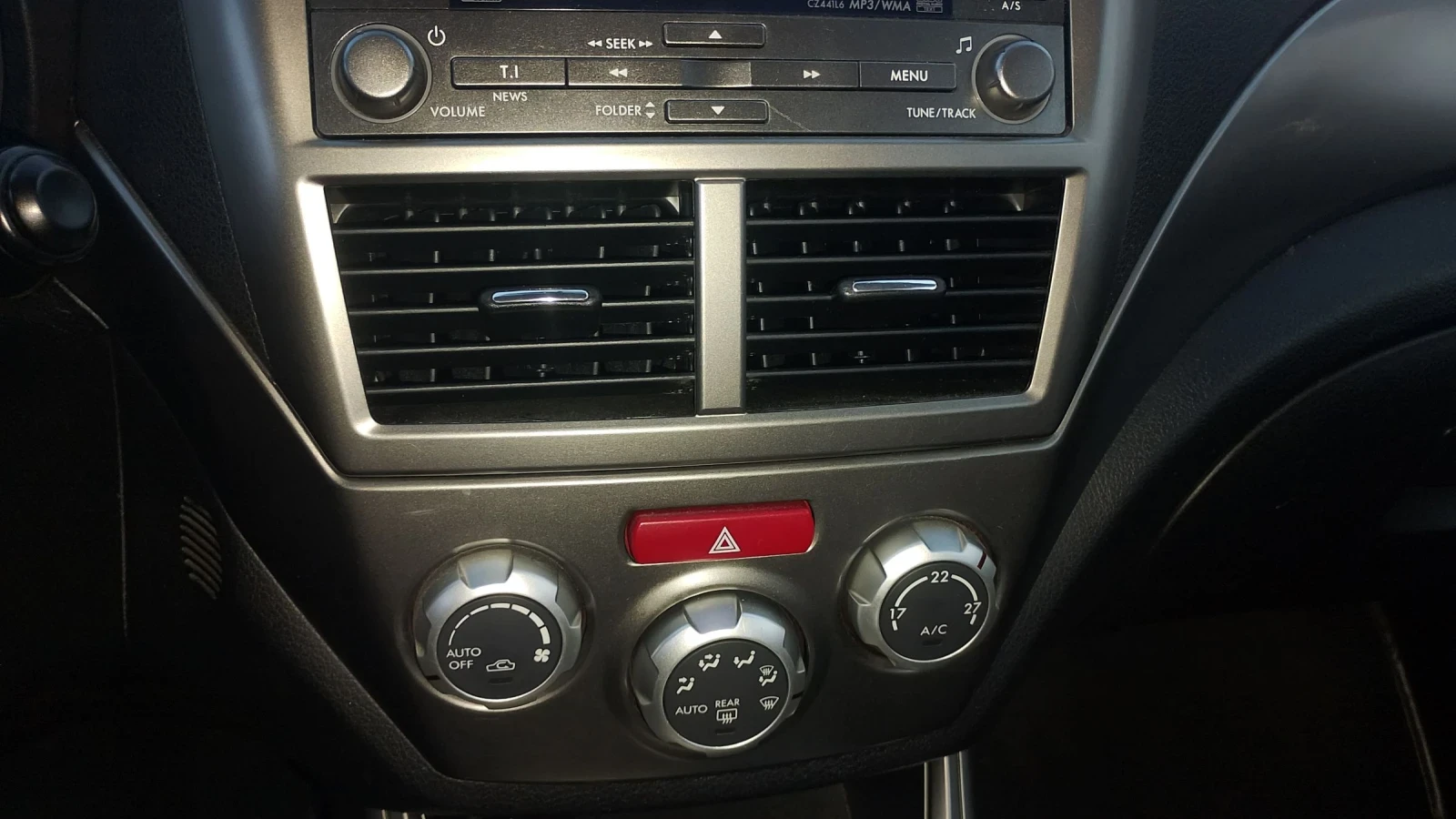 Subaru Impreza 2.0   | Mobile.bg   8