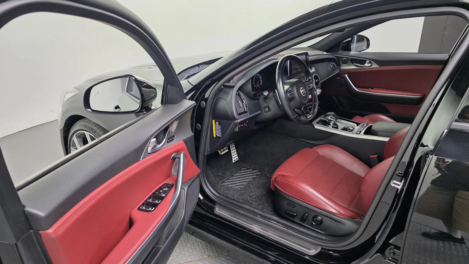 Kia Stinger 3.3 TURBO 4x4 / ����� �������� ������� !!! | Mobile.bg � ����������� 6