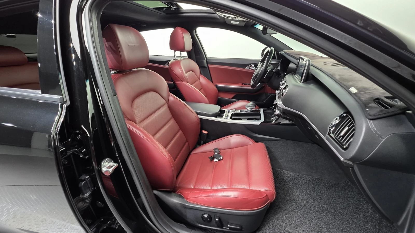 Kia Stinger 3.3 TURBO 4x4 / ����� �������� ������� !!! | Mobile.bg � ����������� 8