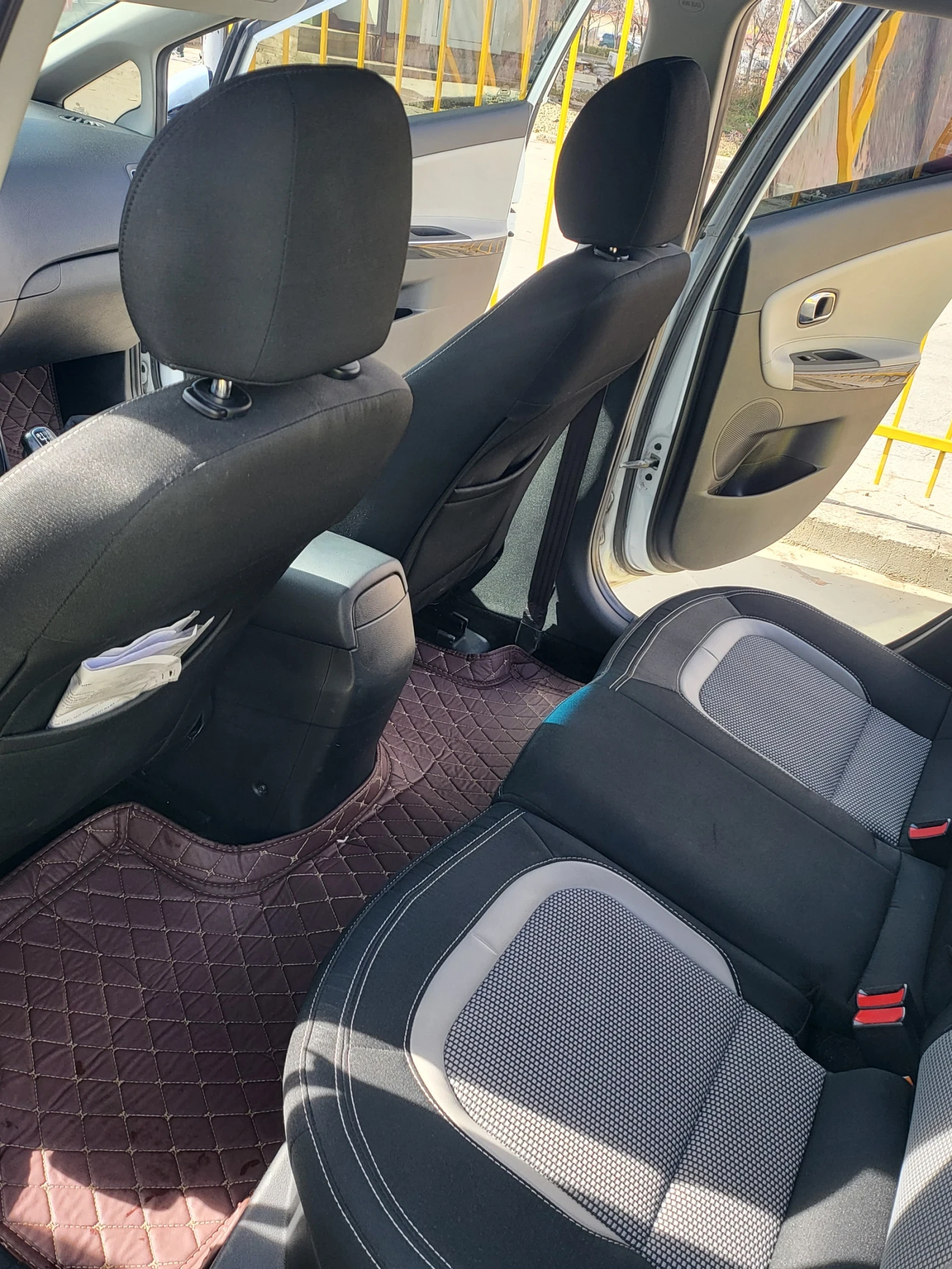 Kia Ceed, снимка 5 - Автомобили и джипове - 53759581