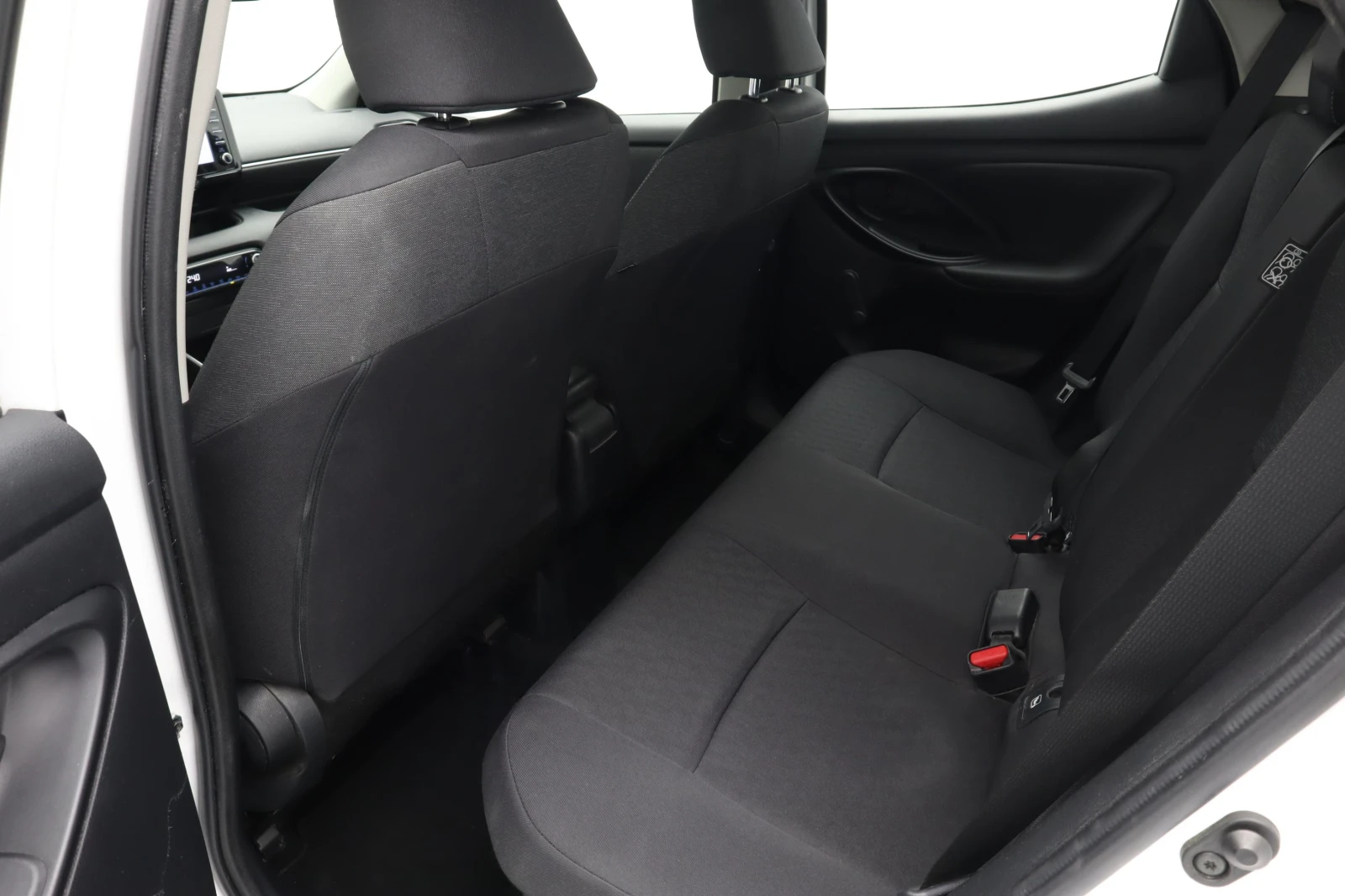 Toyota Yaris, снимка 9 - Автомобили и джипове - 53813917