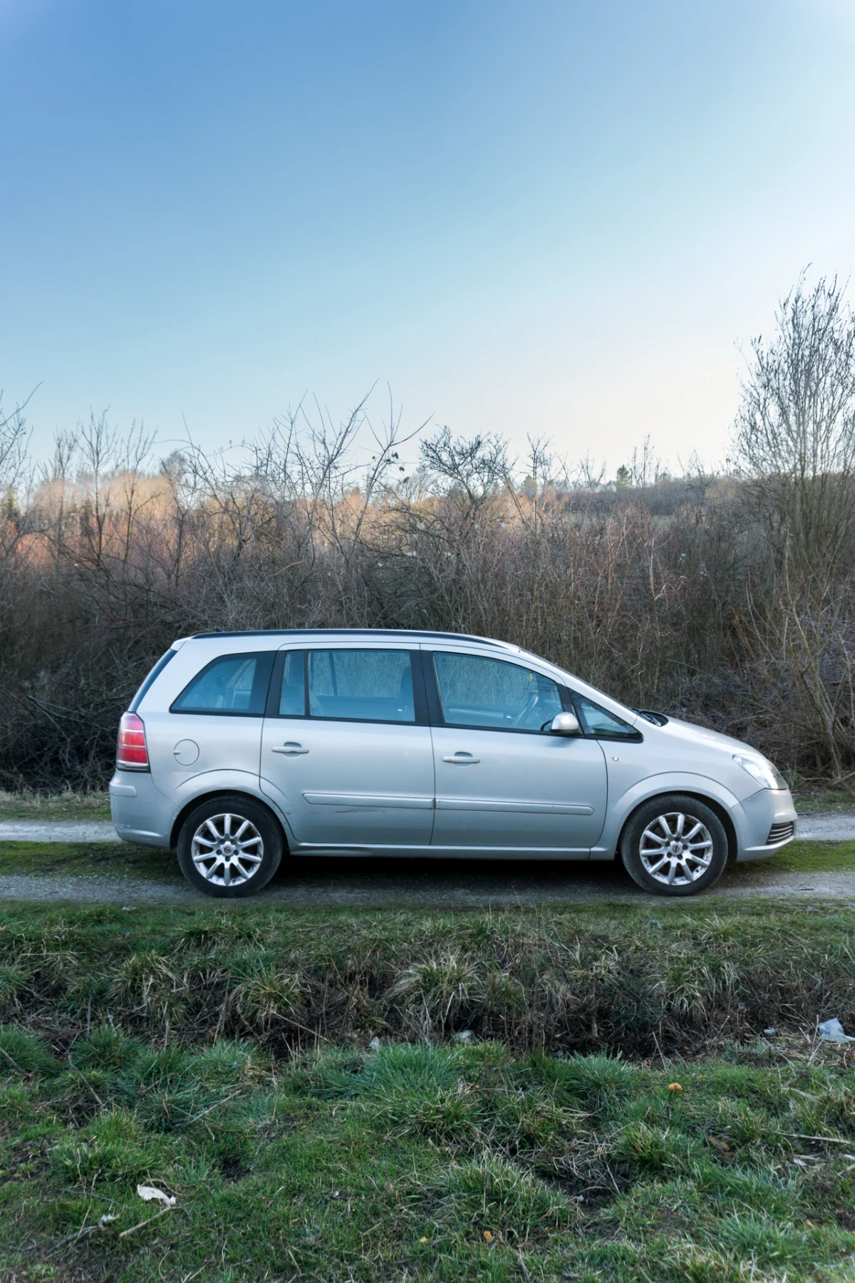 Opel Zafira 1.9 CDTI, снимка 2 - Автомобили и джипове - 53889102