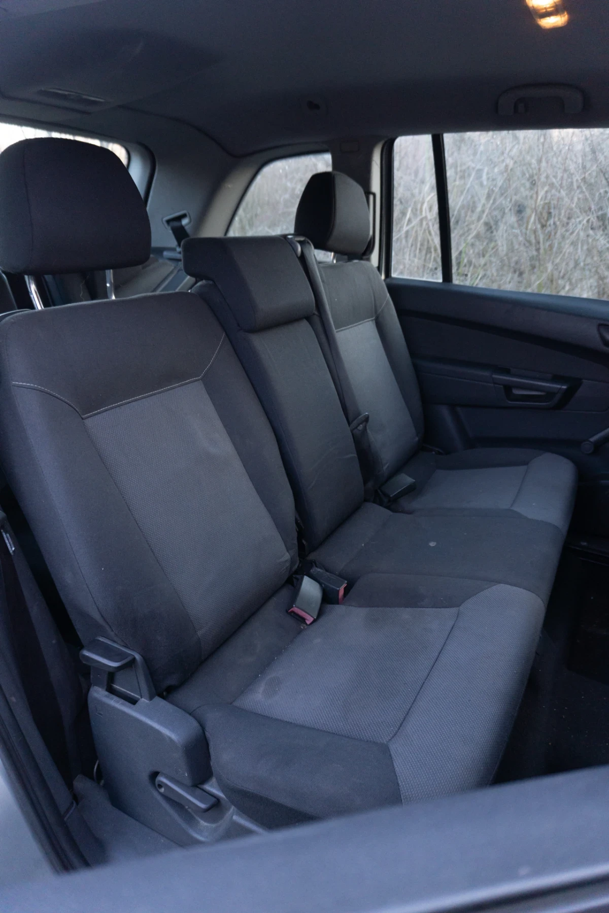 Opel Zafira 1.9 CDTI, снимка 6 - Автомобили и джипове - 53889102