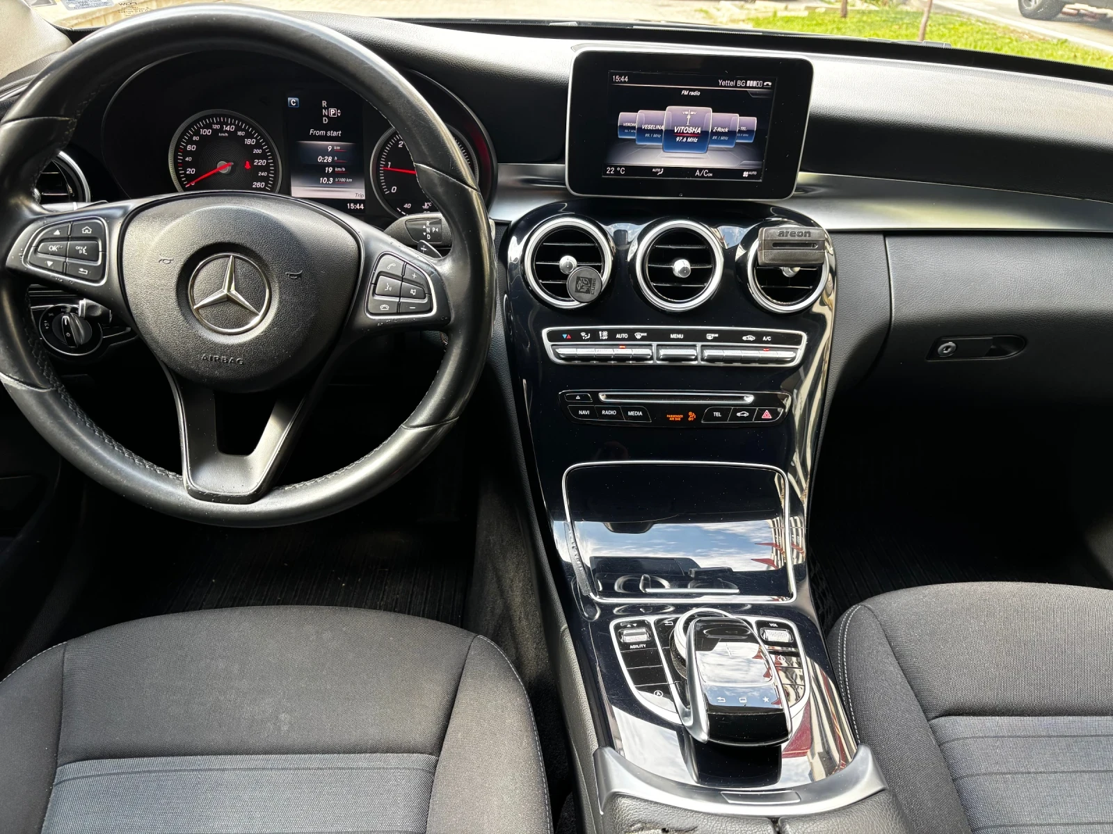 Mercedes-Benz C 180, снимка 7 - Автомобили и джипове - 53970339