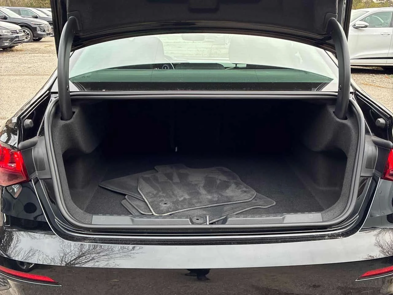 Audi A3 * Komfort * CARFAX * ПРЕДСТАВИТЕЛСТВО * КЛИП, снимка 13 - Автомобили и джипове - 54064229