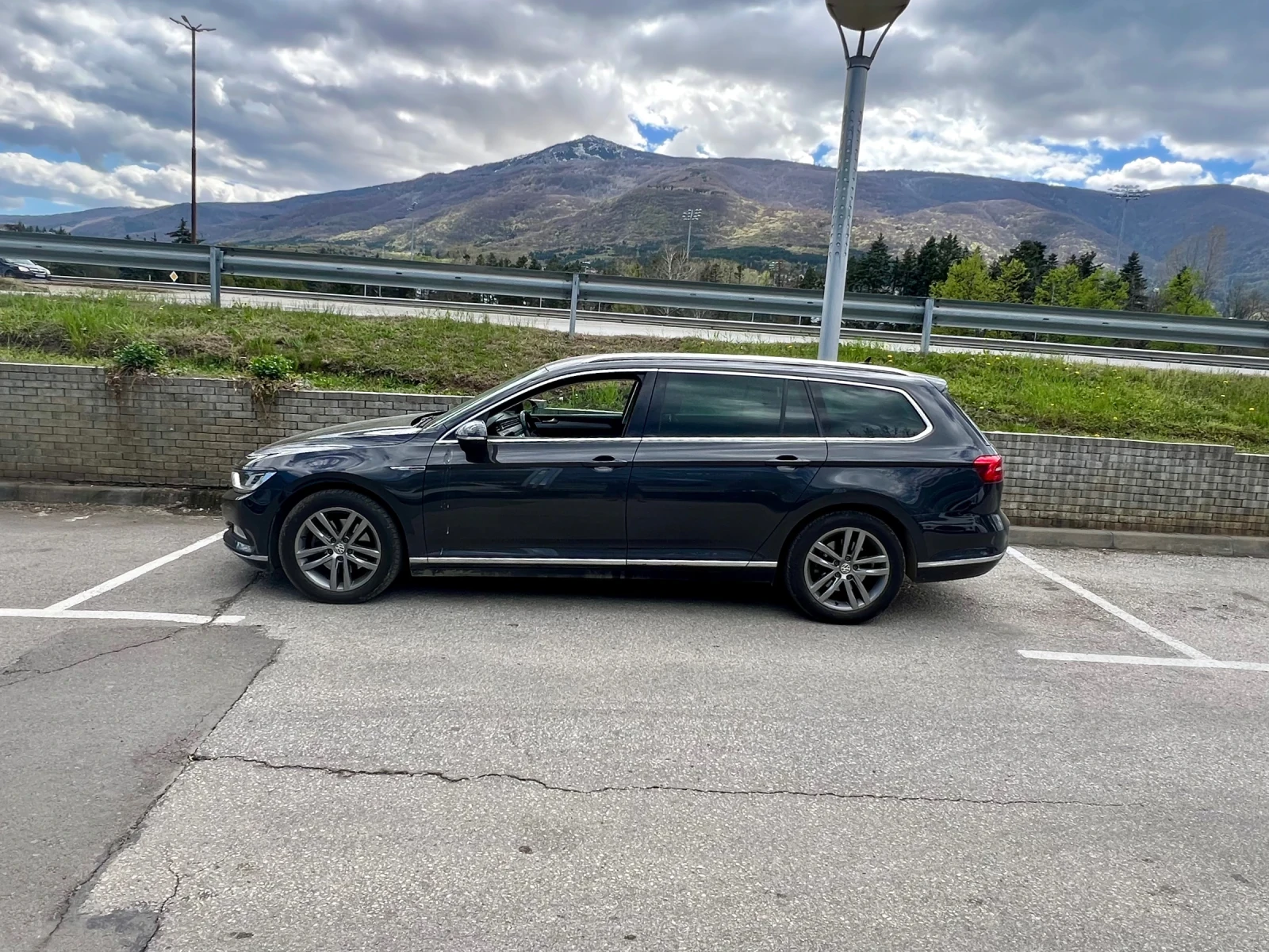 VW Passat B8 4motion, снимка 6 - Автомобили и джипове - 54269964