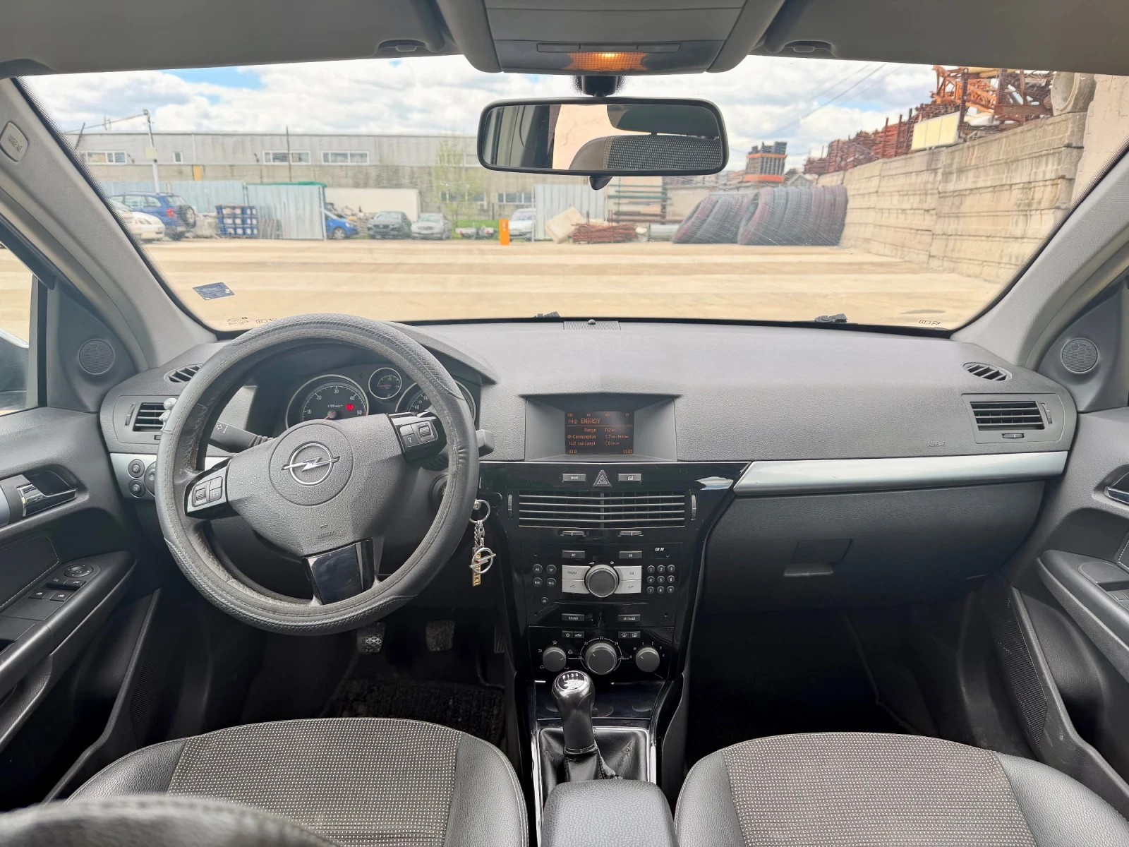 Opel Astra 1.7 CDTI, снимка 11 - Автомобили и джипове - 54292651