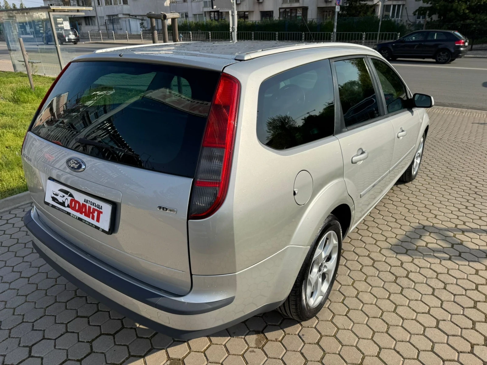 Ford Focus 1.6TDCi, снимка 4 - Автомобили и джипове - 54351554