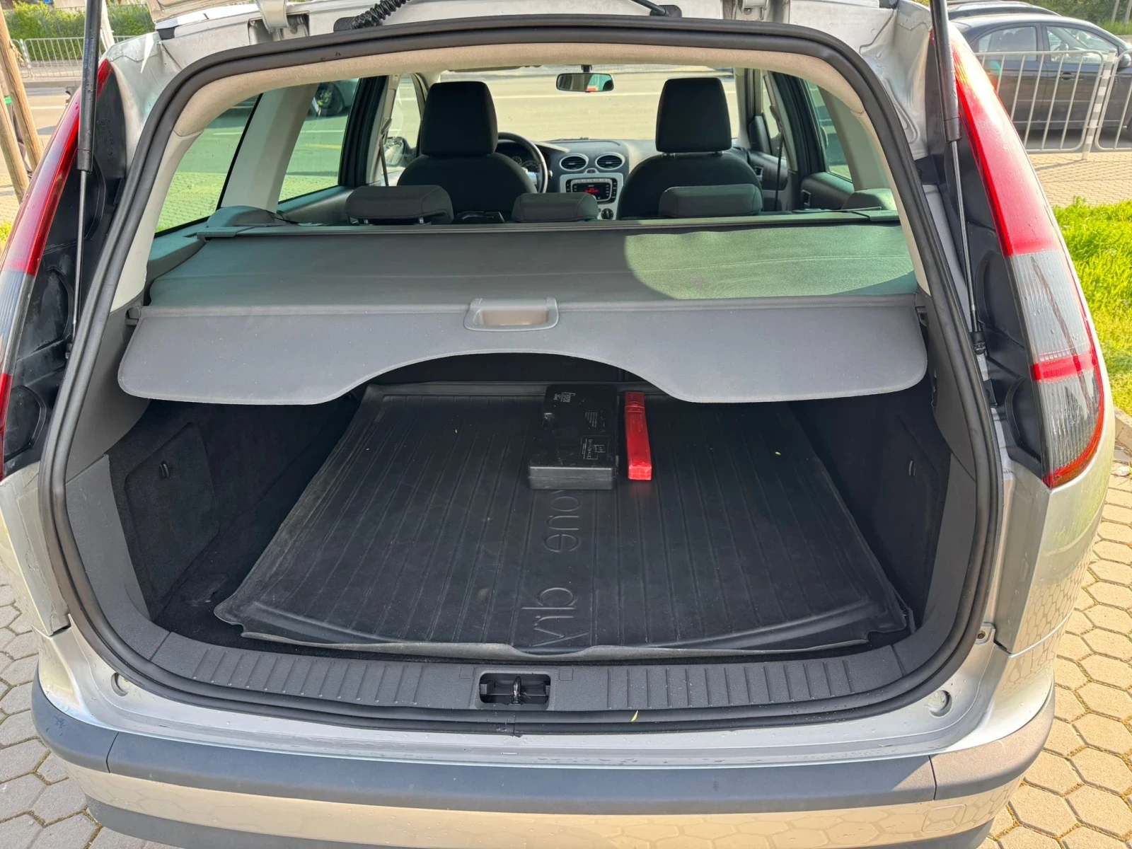 Ford Focus 1.6TDCi, снимка 15 - Автомобили и джипове - 54351554