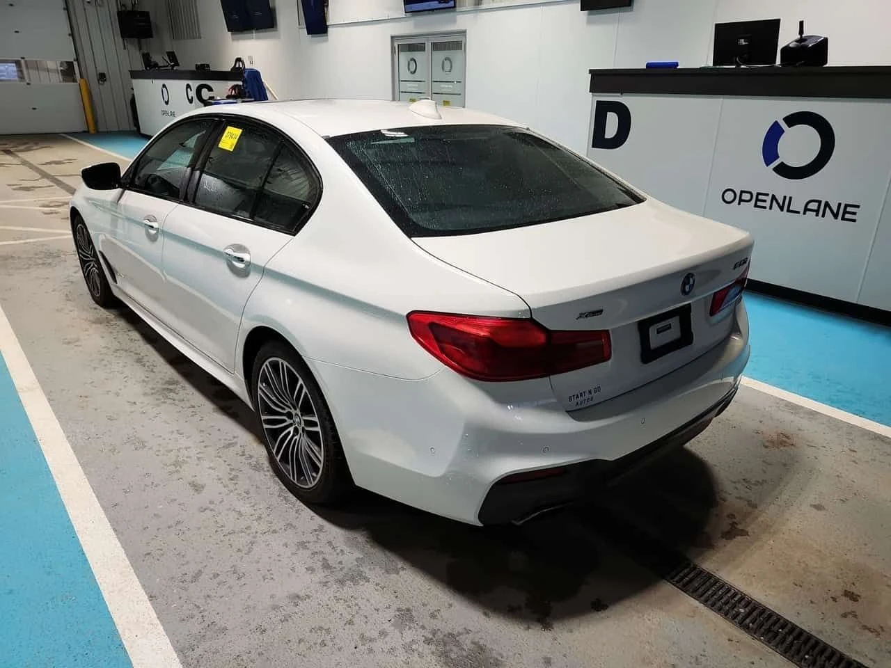 BMW 530 XDRIVE30I * FULL M PACL* АМБИЕНТНО ОСВЕТЛЕНИЕ* , снимка 4 - Автомобили и джипове - 54563571