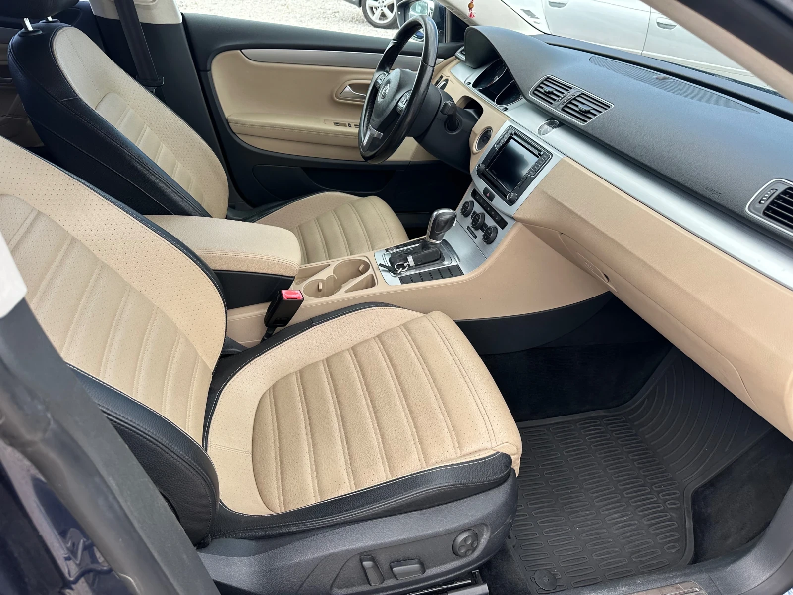 VW CC, снимка 10 - Автомобили и джипове - 55151635