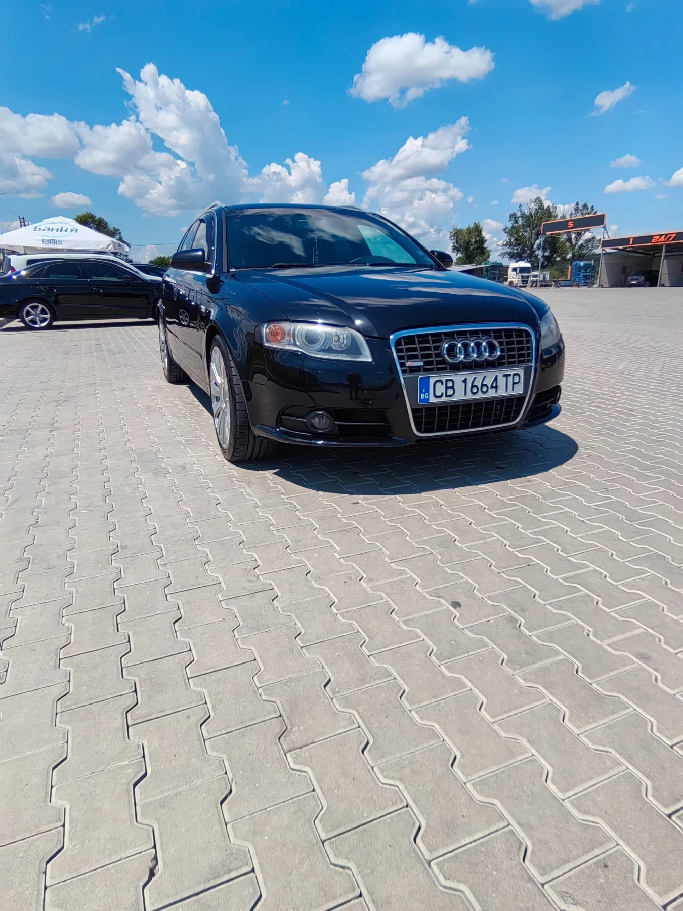 Audi A4, снимка 4 - Автомобили и джипове - 55250469