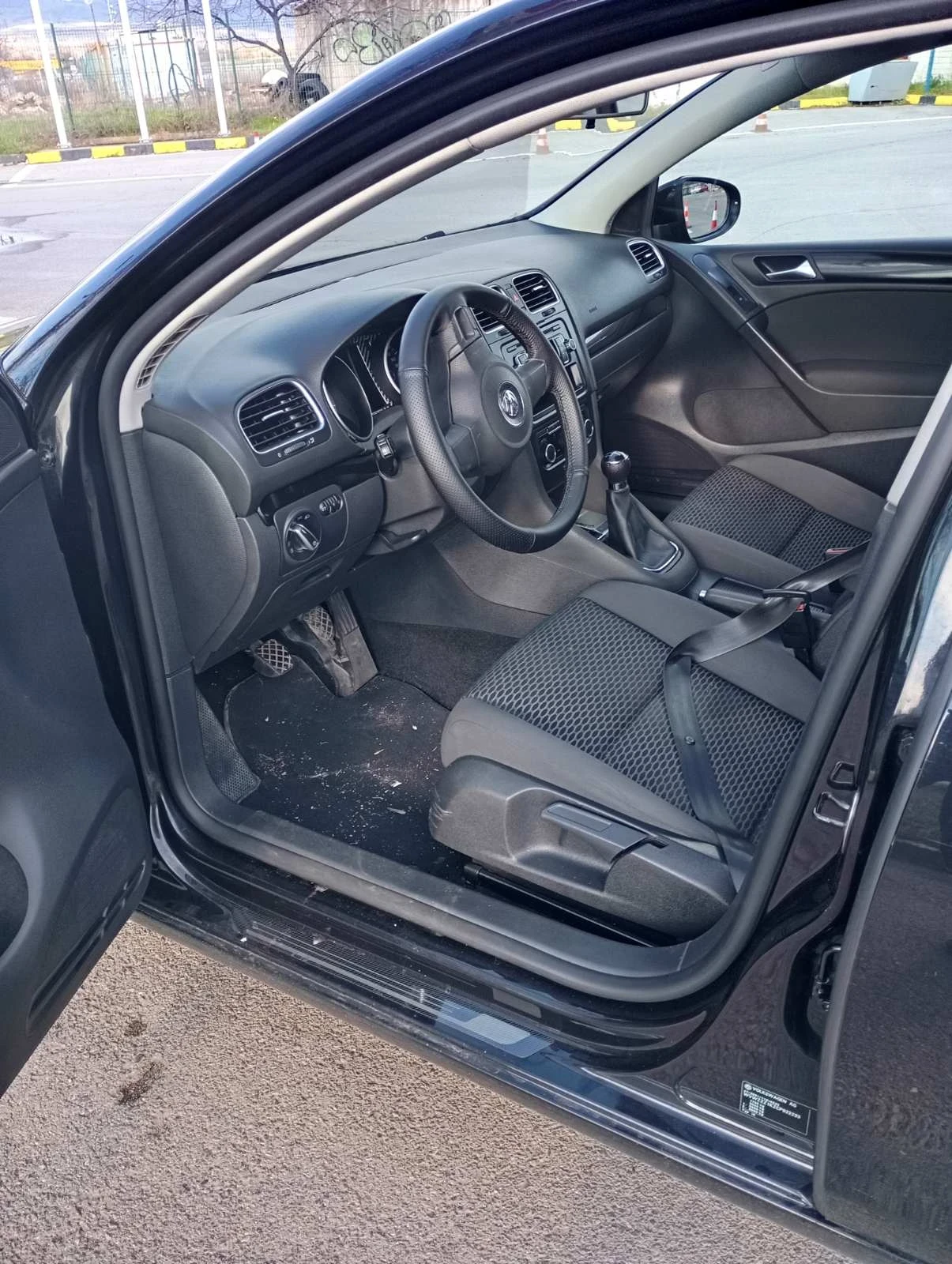 VW Golf, снимка 12 - Автомобили и джипове - 55625593