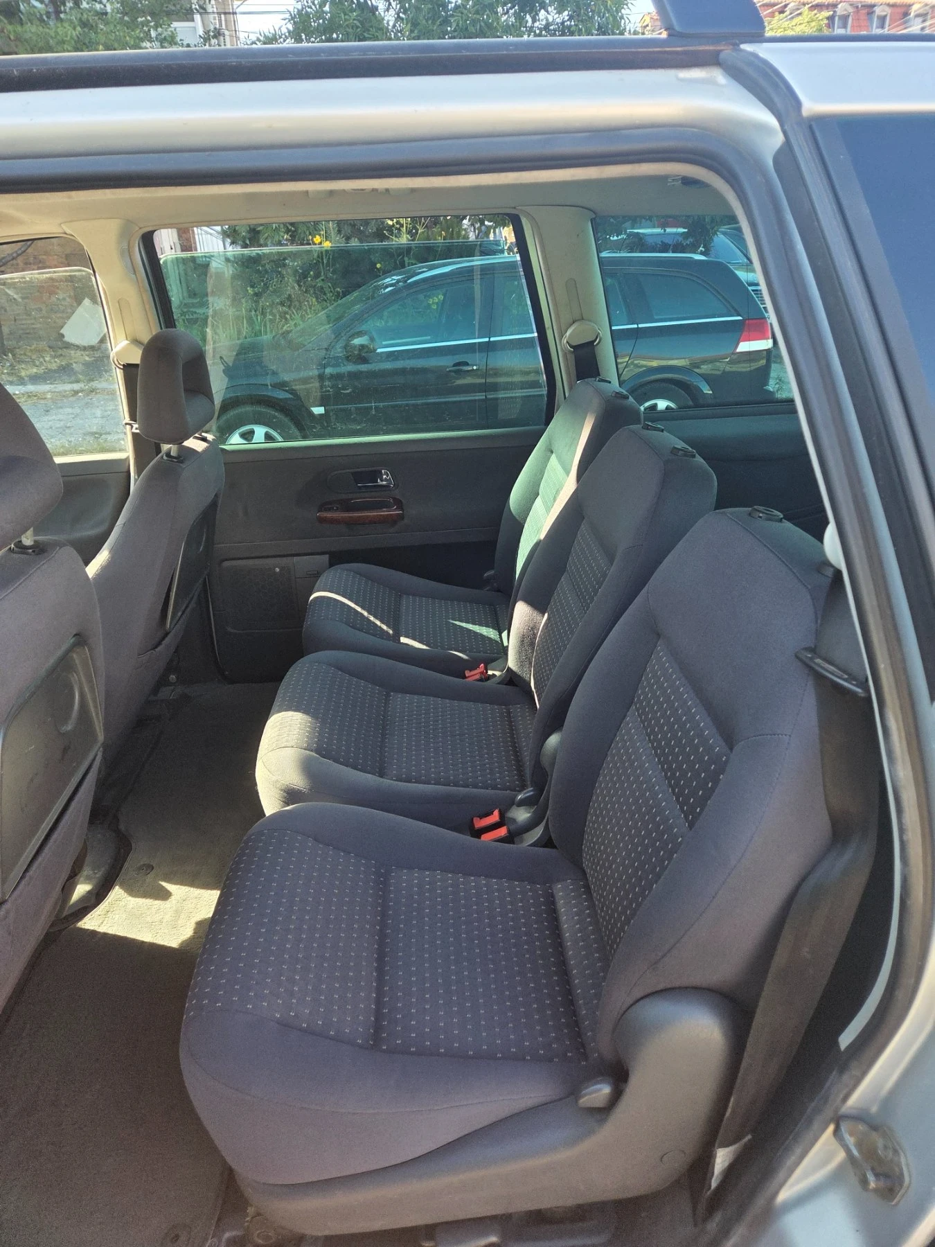 Seat Alhambra 1.9 TDI, снимка 5 - Автомобили и джипове - 56014475