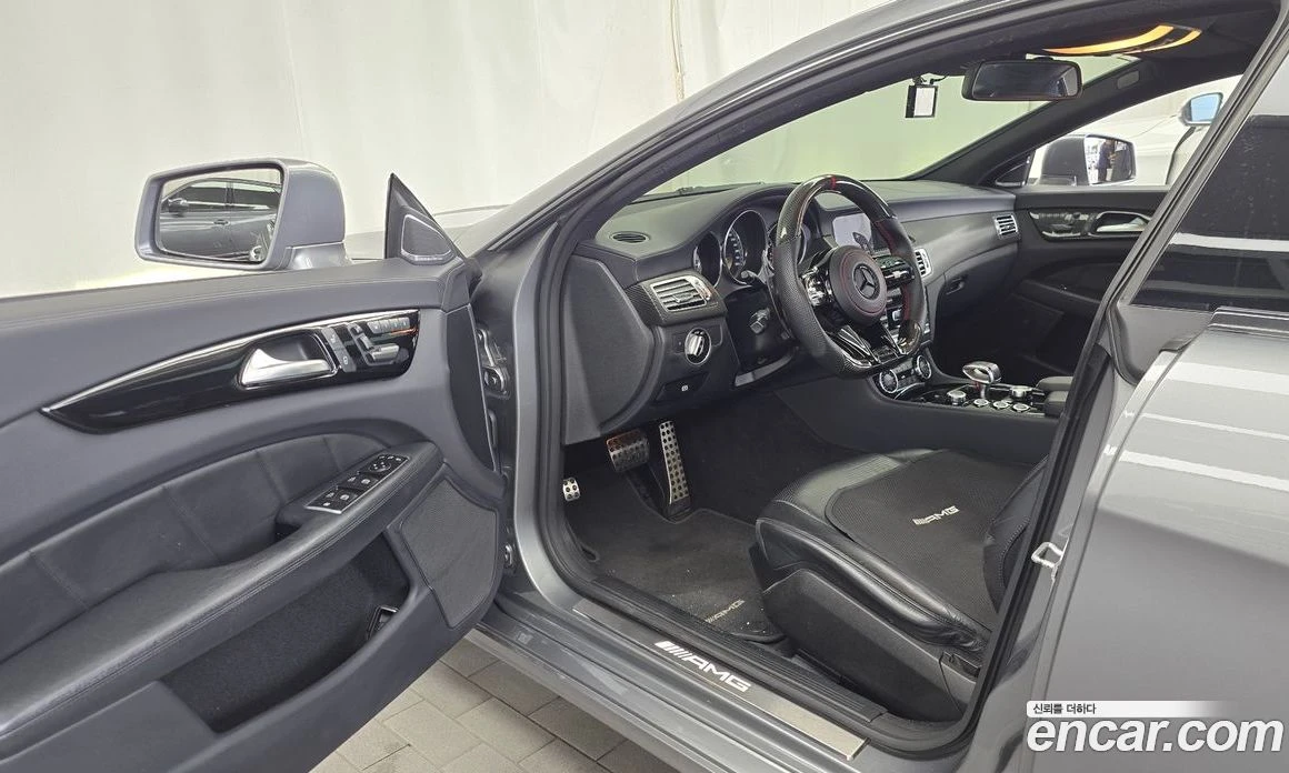 Mercedes-Benz CLS CLS63 AMG, снимка 10 - Автомобили и джипове - 56122387