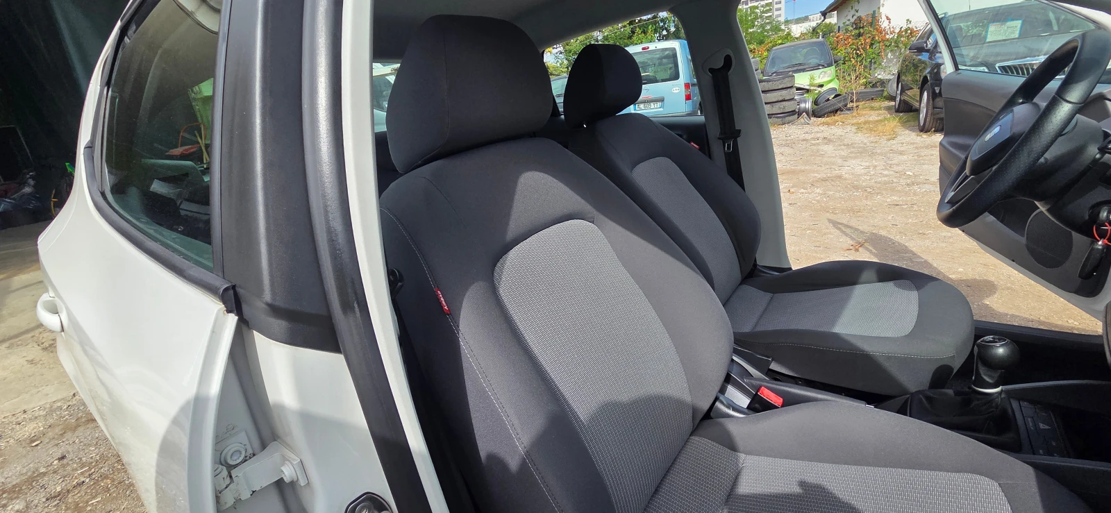 Seat Ibiza 1.4 БЕНЗИН СТАРИЯ МОТОР, снимка 9 - Автомобили и джипове - 56198090
