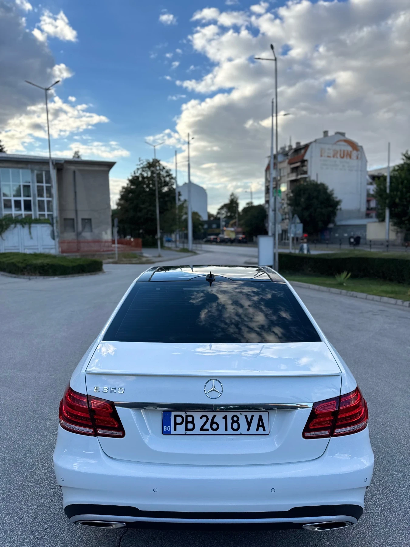 Mercedes-Benz E 350 Mercedes Benz E 350 AMG PACK 306HP, снимка 4 - Автомобили и джипове - 56247119
