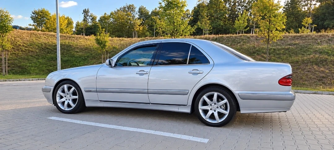 Mercedes-Benz 124 Е220CDI УНИКАТ, снимка 4 - Автомобили и джипове - 56370142
