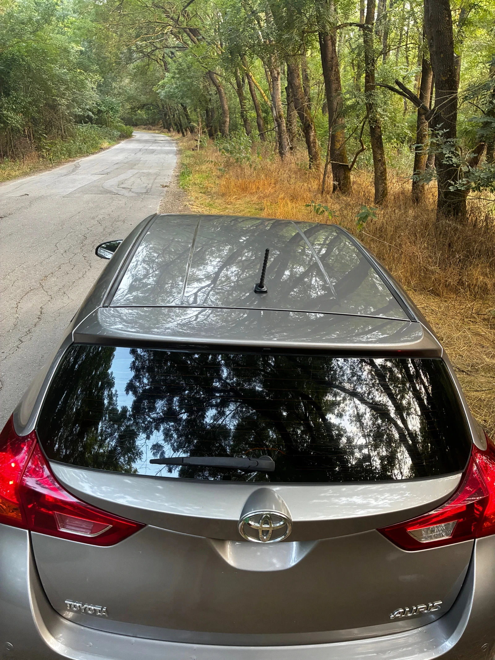 Toyota Auris 2.0 d4d, 124�.� | Mobile.bg � ����������� 10
