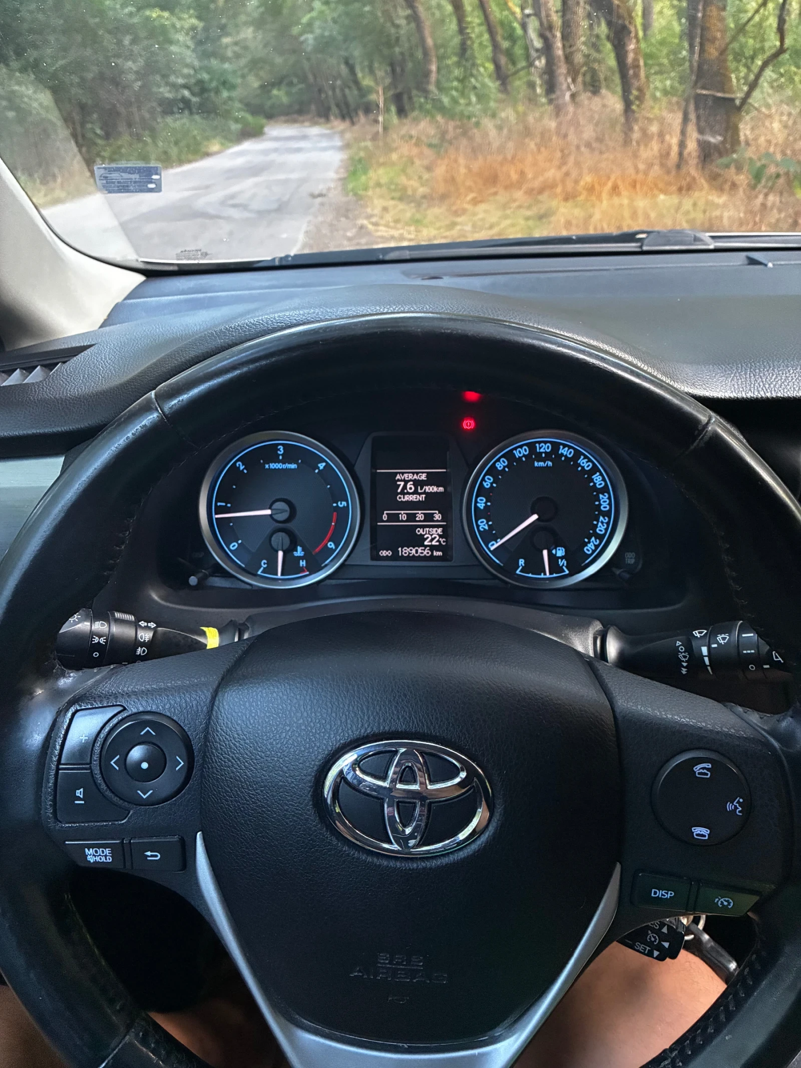 Toyota Auris 2.0 d4d, 124�.� | Mobile.bg � ����������� 5