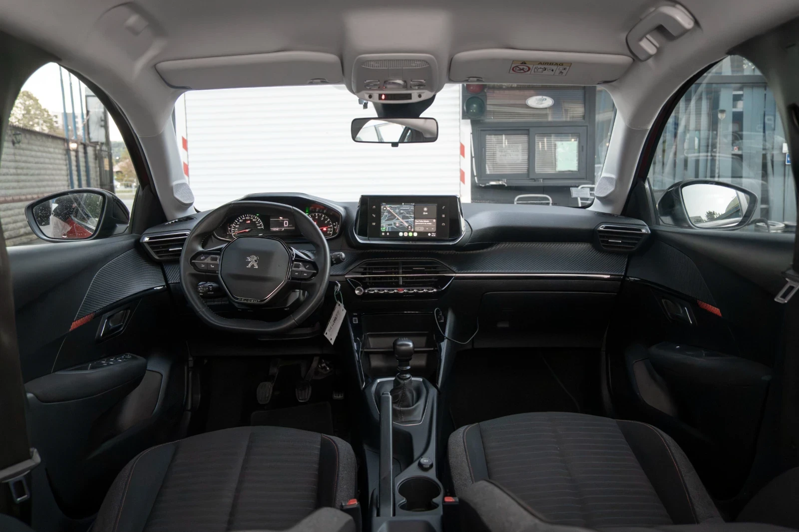 Peugeot 208 1.2 puretech active, снимка 17 - Автомобили и джипове - 56642246